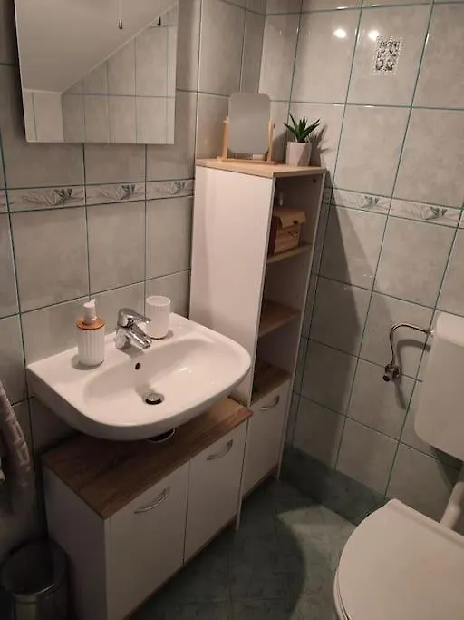 Lovely 3-Badroom Apartment With Panoramic See View 메덜린